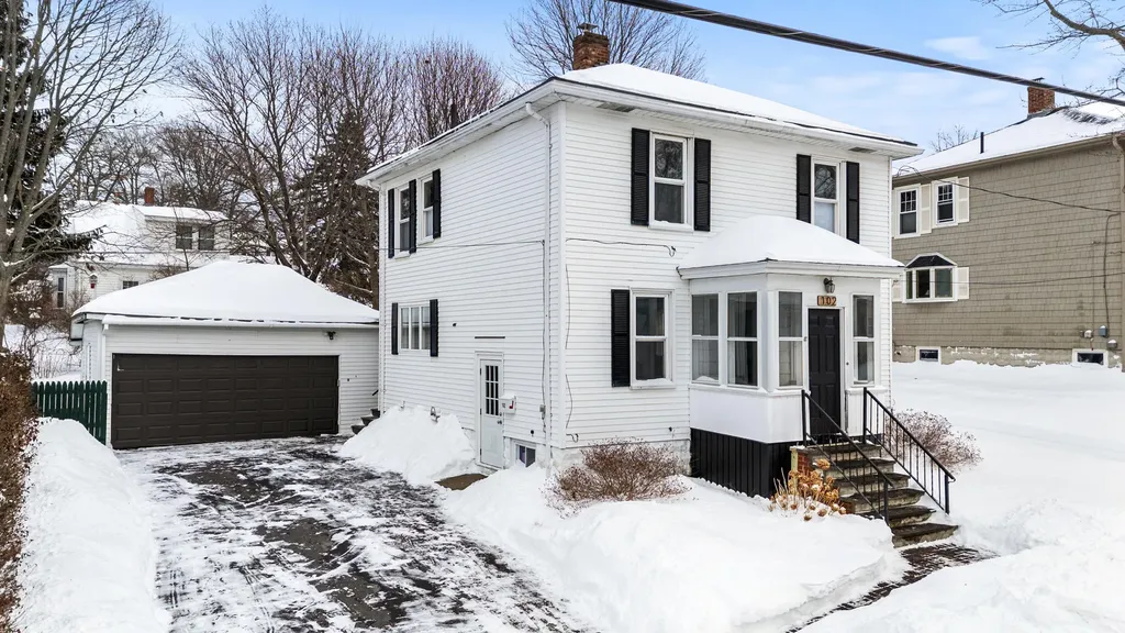 102 Walnut Street South Portland ME 04106