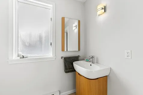 102 Walnut Street South Portland ME 04106