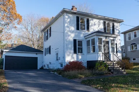 102 Walnut Street South Portland ME 04106