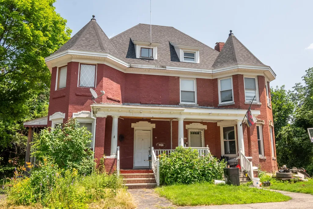 12 Erchles Street Rumford ME 04276