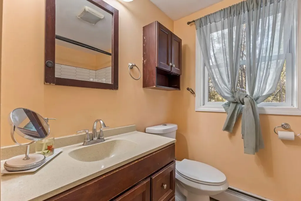 107 Lower Tarbox Road Hollis ME 04042