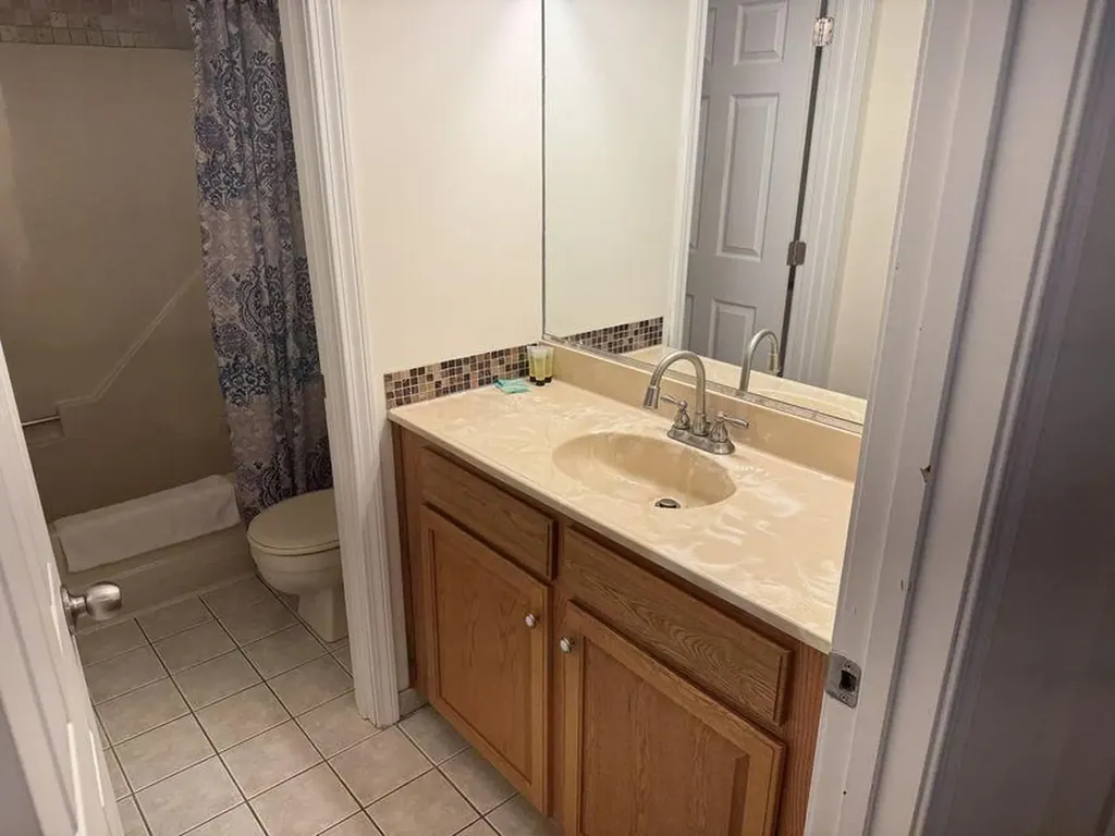 136 W Grand Avenue Old Orchard Beach ME 04064