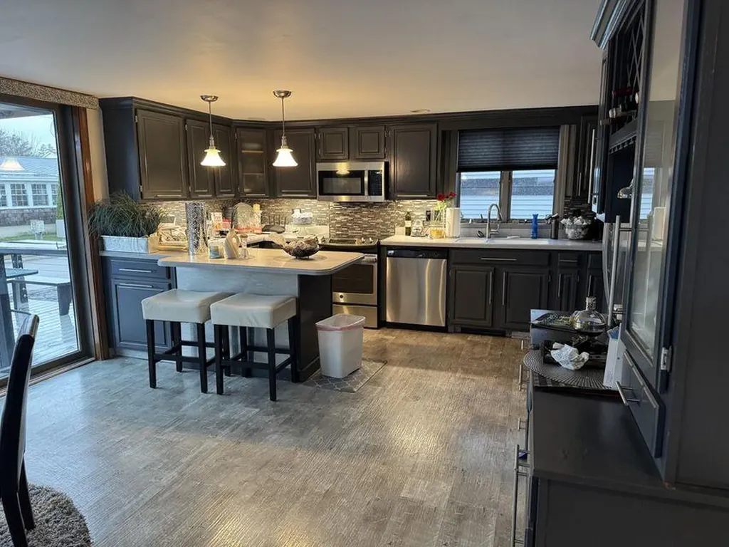 136 W Grand Avenue Old Orchard Beach ME 04064