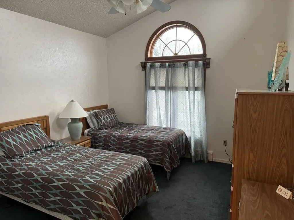 136 W Grand Avenue Old Orchard Beach ME 04064