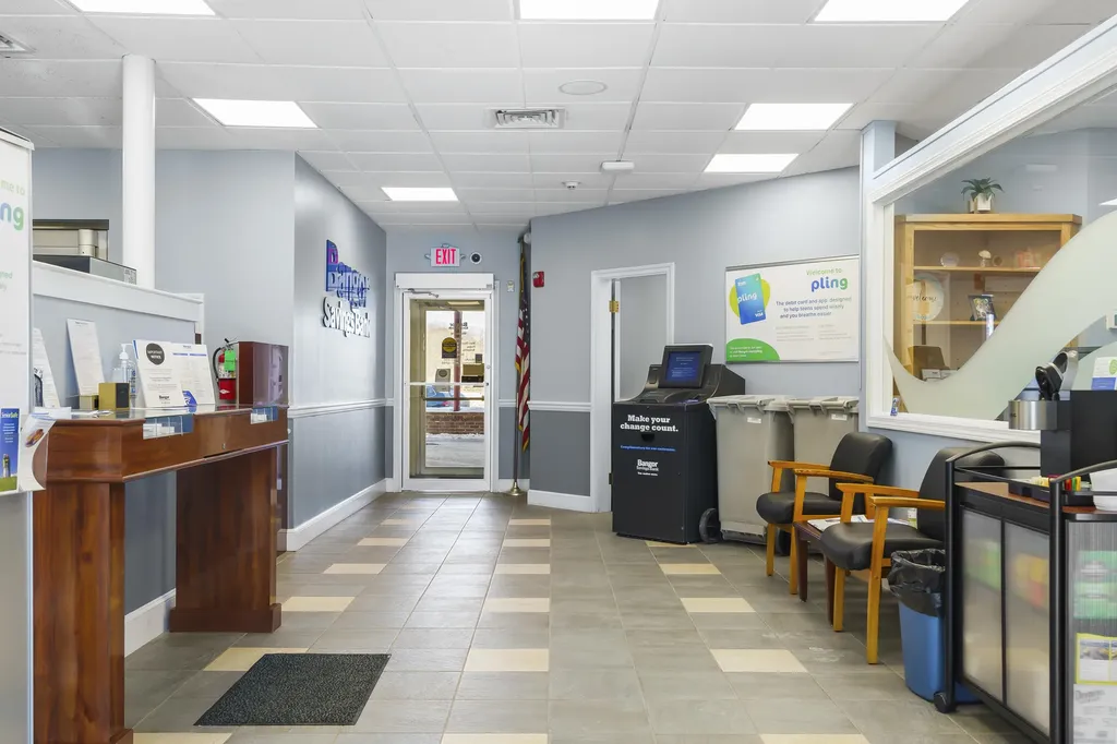 100 Main Street Damariscotta ME 04543