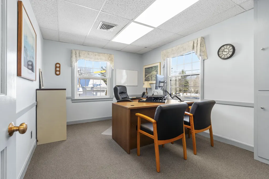 100 Main Street Damariscotta ME 04543