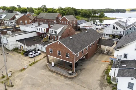 100 Main Street Damariscotta ME 04543