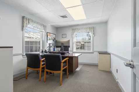 100 Main Street Damariscotta ME 04543