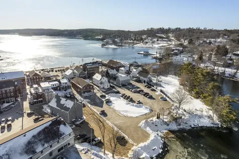 100 Main Street Damariscotta ME 04543
