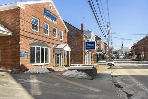 100 Main Street Damariscotta ME 04543