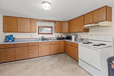 81 Parker Street Brewer ME 04412