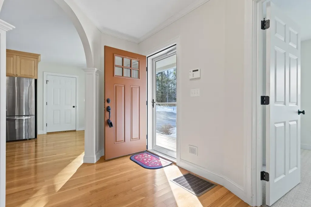 6 Dipper Road Cape Elizabeth ME 04107