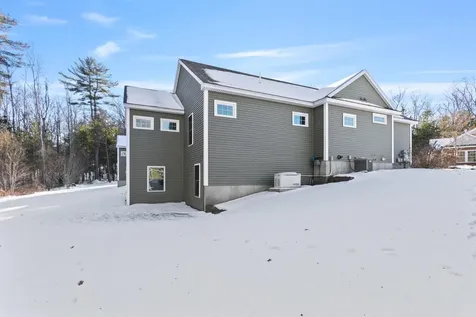 6 Dipper Road Cape Elizabeth ME 04107