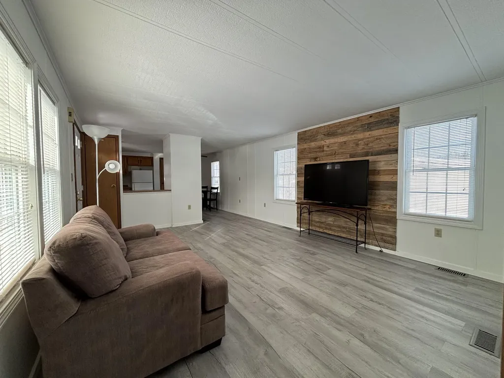 2 Bulick Drive Lisbon ME 04252