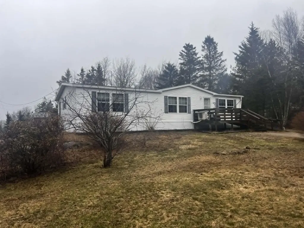 191 Sunset Cross Road Deer Isle ME 04627