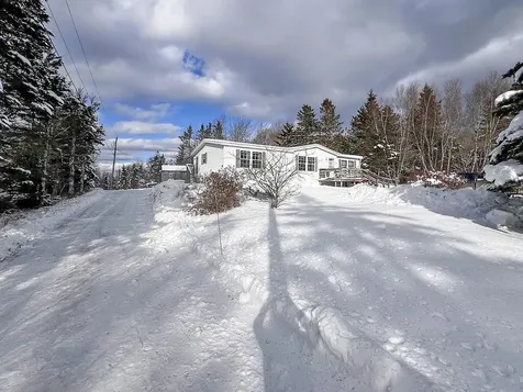 191 Sunset Cross Road Deer Isle ME 04627
