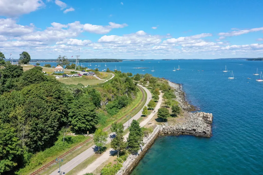 45 Eastern Promenade Portland ME 04101