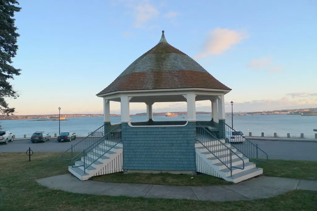 45 Eastern Promenade Portland ME 04101
