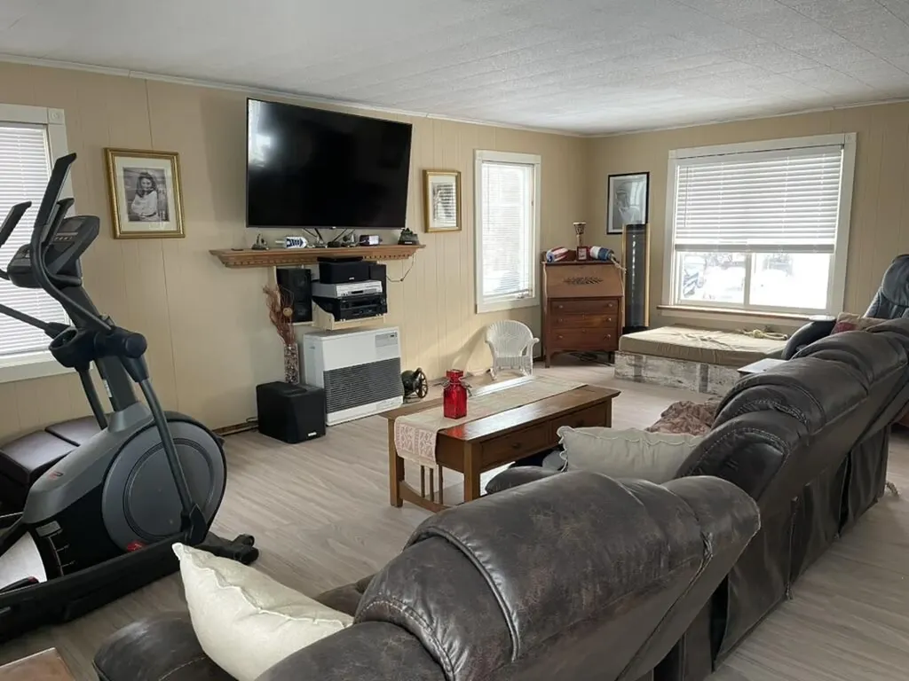 17 Dodge Road Edgecomb ME 04556
