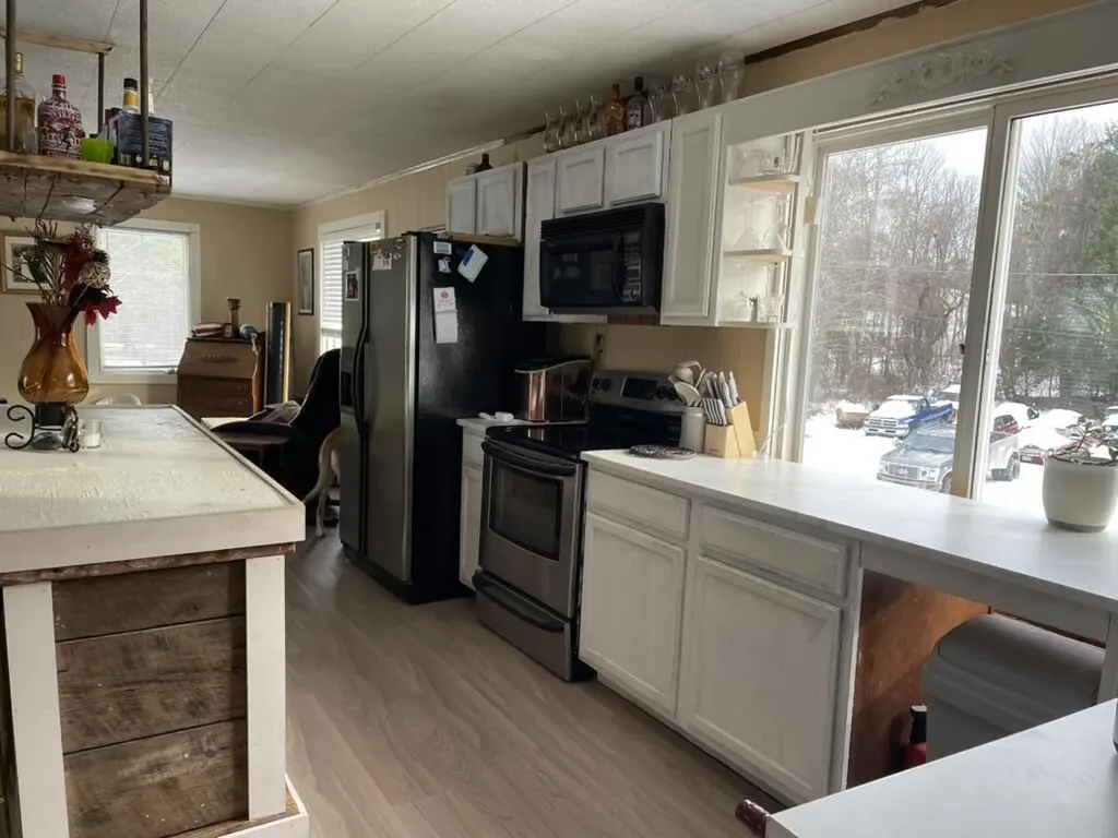17 Dodge Road Edgecomb ME 04556