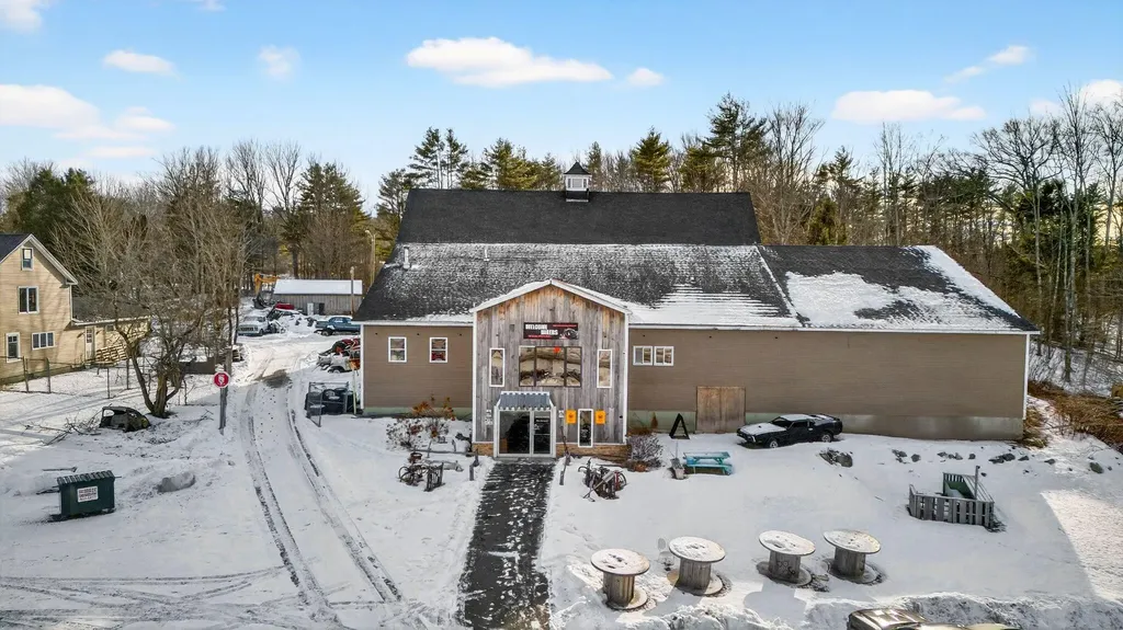 17 Dodge Road Edgecomb ME 04556