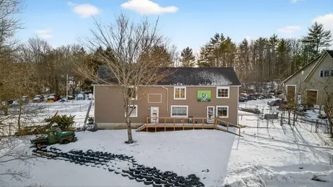 17 Dodge Road Edgecomb ME 04556