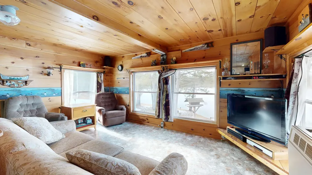15 Hamlin Loop Mayfield Twp ME 04942