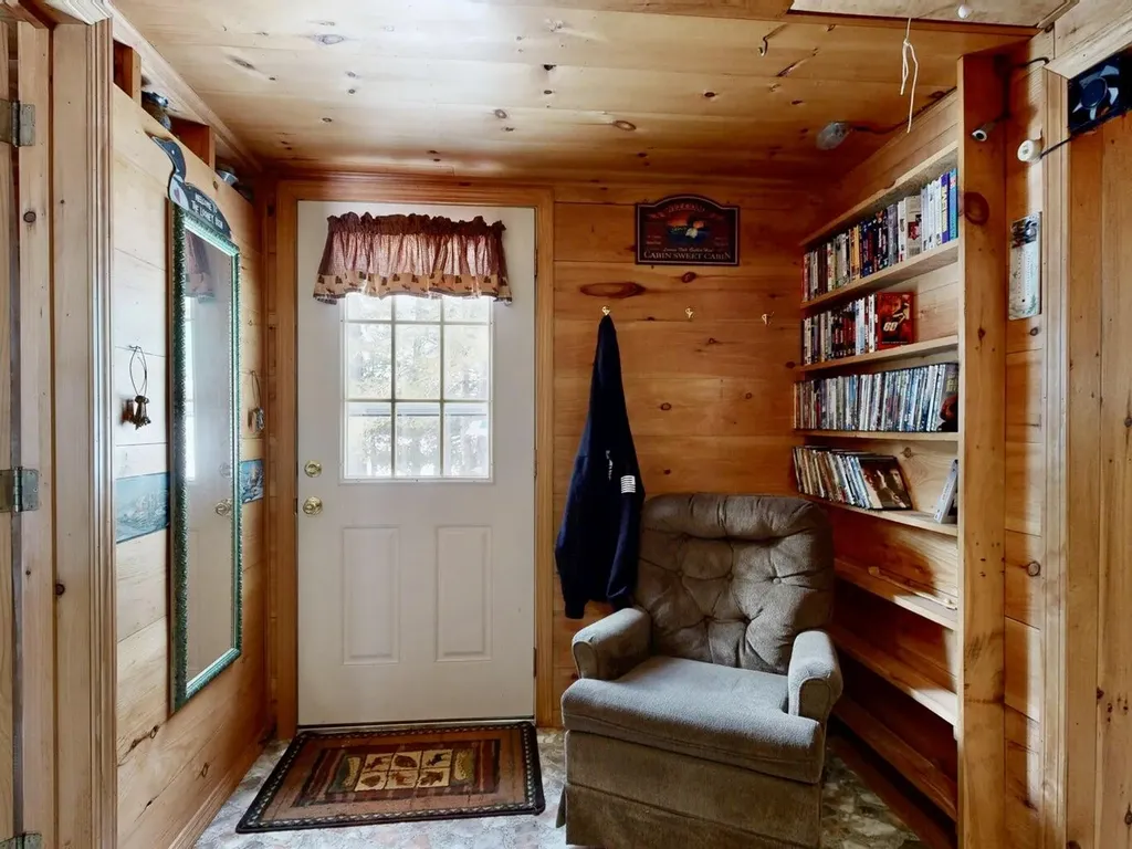 15 Hamlin Loop Mayfield Twp ME 04942