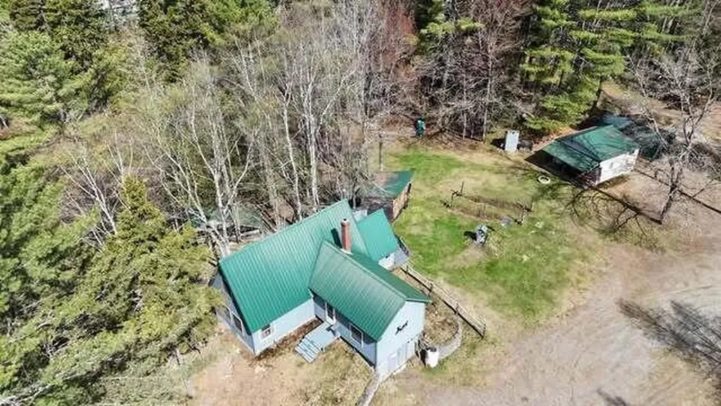 15 Hamlin Loop Mayfield Twp ME 04942