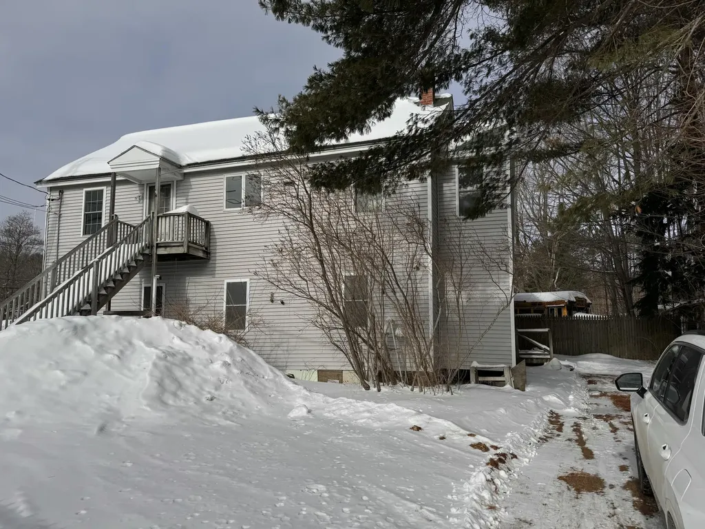 4 Parsonage Road North Yarmouth ME 04097