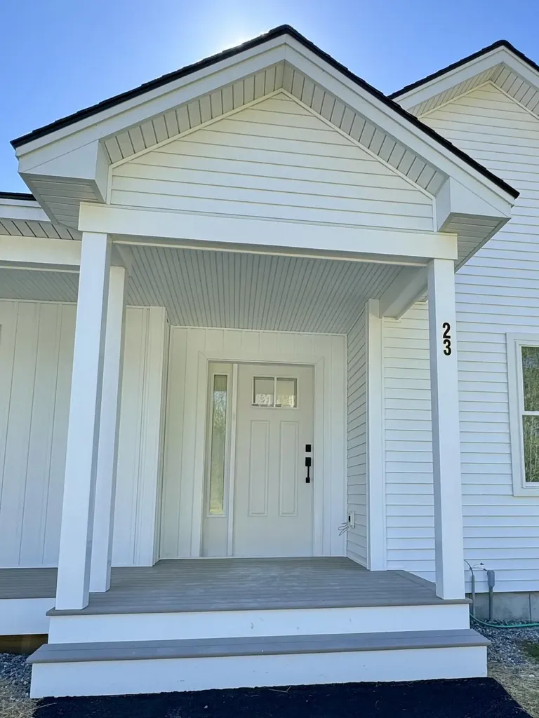 23 Forest Glen Lane Topsham ME 04086