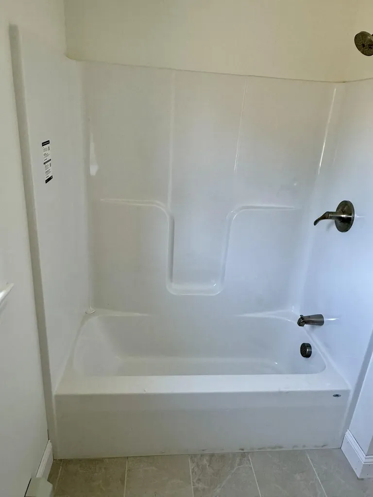 23 Forest Glen Lane Topsham ME 04086