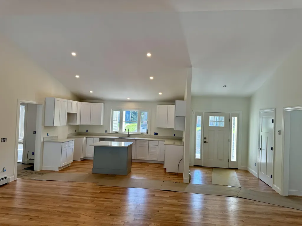 23 Forest Glen Lane Topsham ME 04086