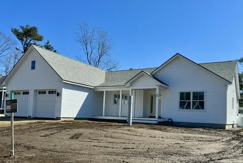 23 Forest Glen Lane Topsham ME 04086