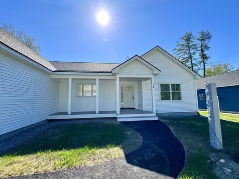 23 Forest Glen Lane Topsham ME 04086