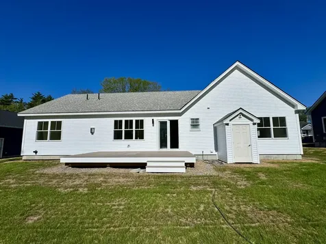 23 Forest Glen Lane Topsham ME 04086