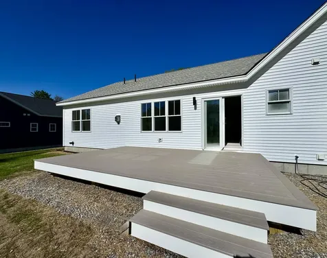 23 Forest Glen Lane Topsham ME 04086