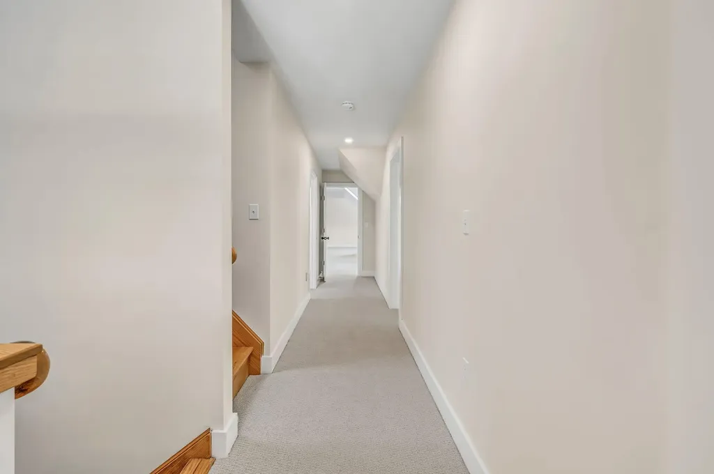 82 Falcon Lane Lamoine ME 04605