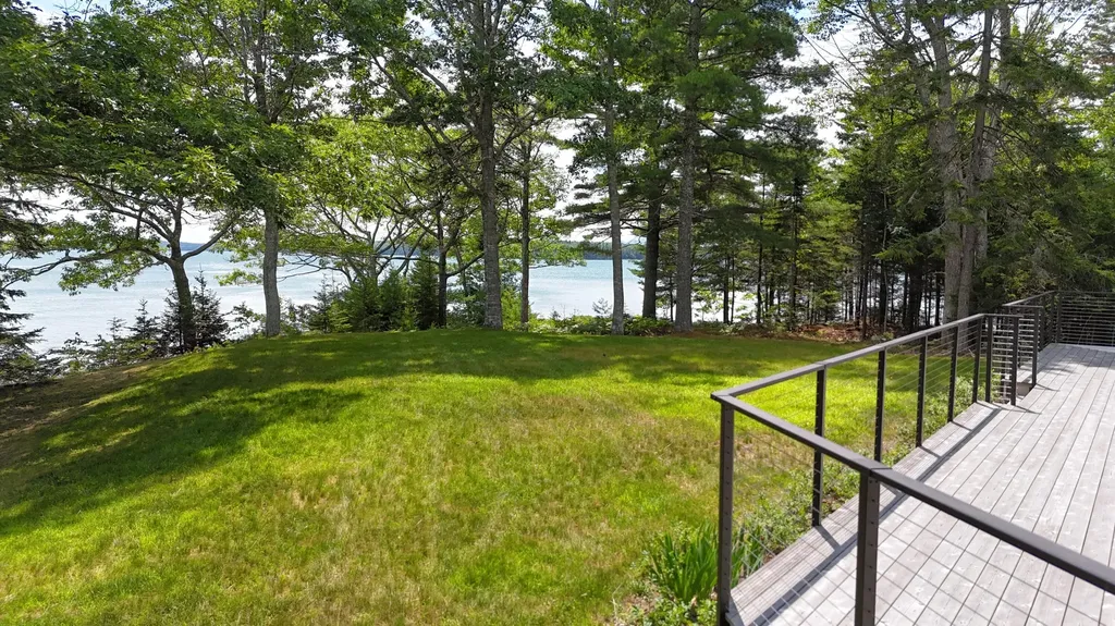 82 Falcon Lane Lamoine ME 04605