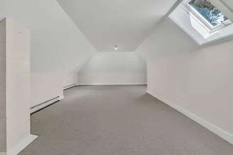 82 Falcon Lane Lamoine ME 04605