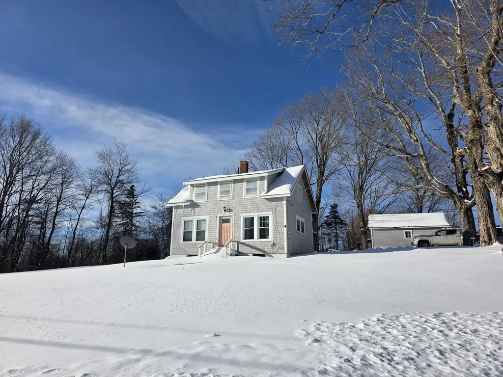 4 Burgess Road Guilford ME 04443