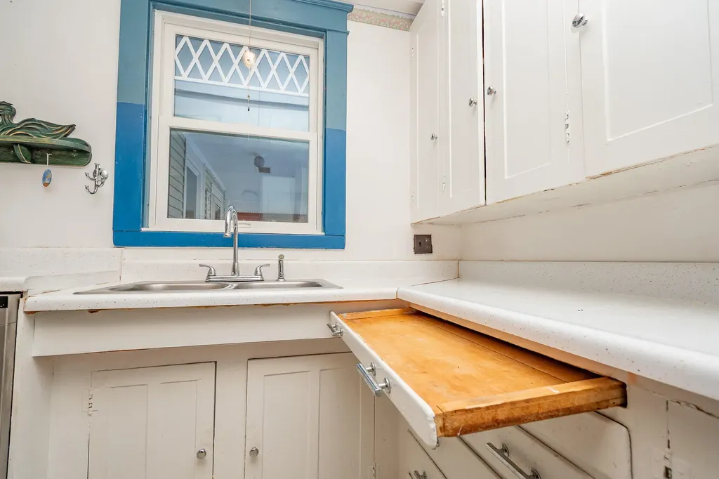 11 Alton Street Milo ME 04463