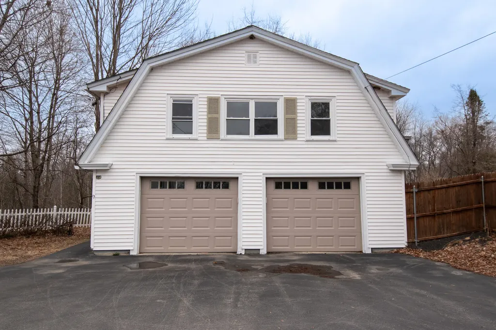 11 Alton Street Milo ME 04463