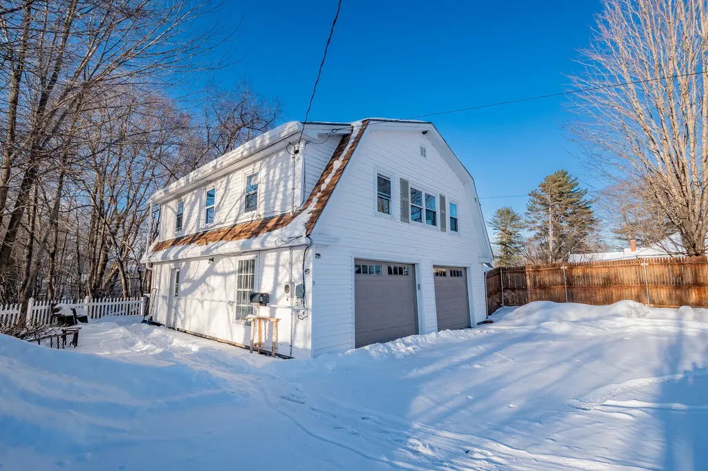11 Alton Street Milo ME 04463