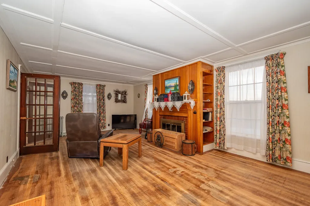 11 Alton Street Milo ME 04463