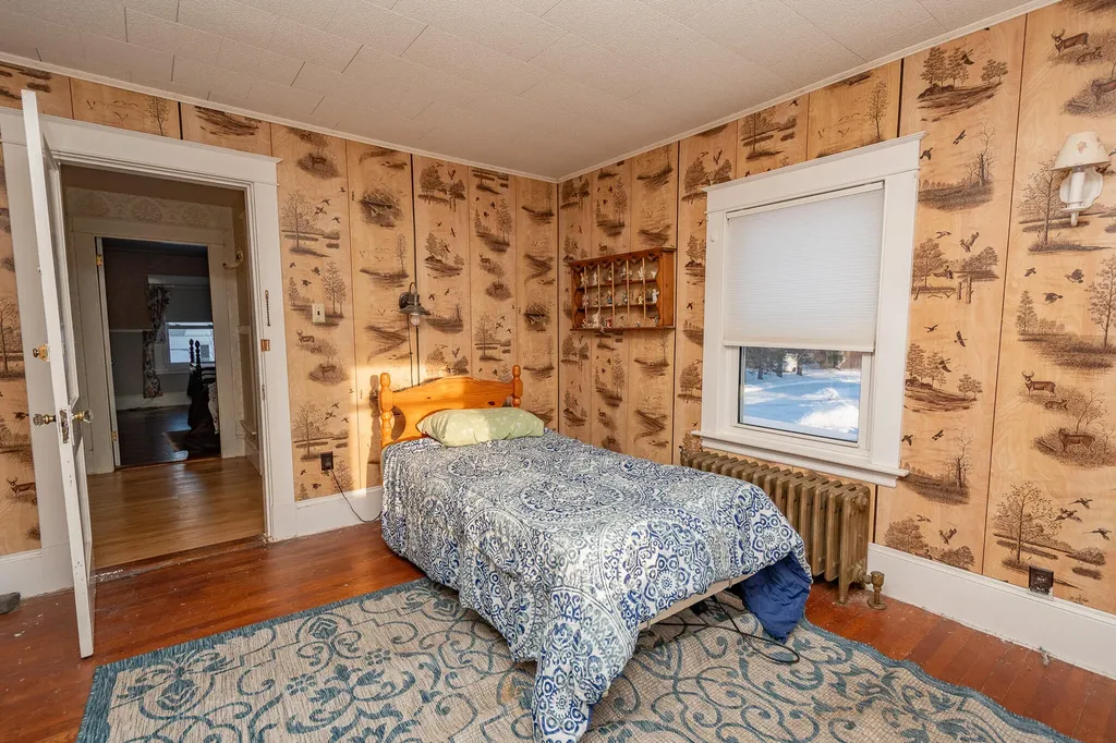 11 Alton Street Milo ME 04463