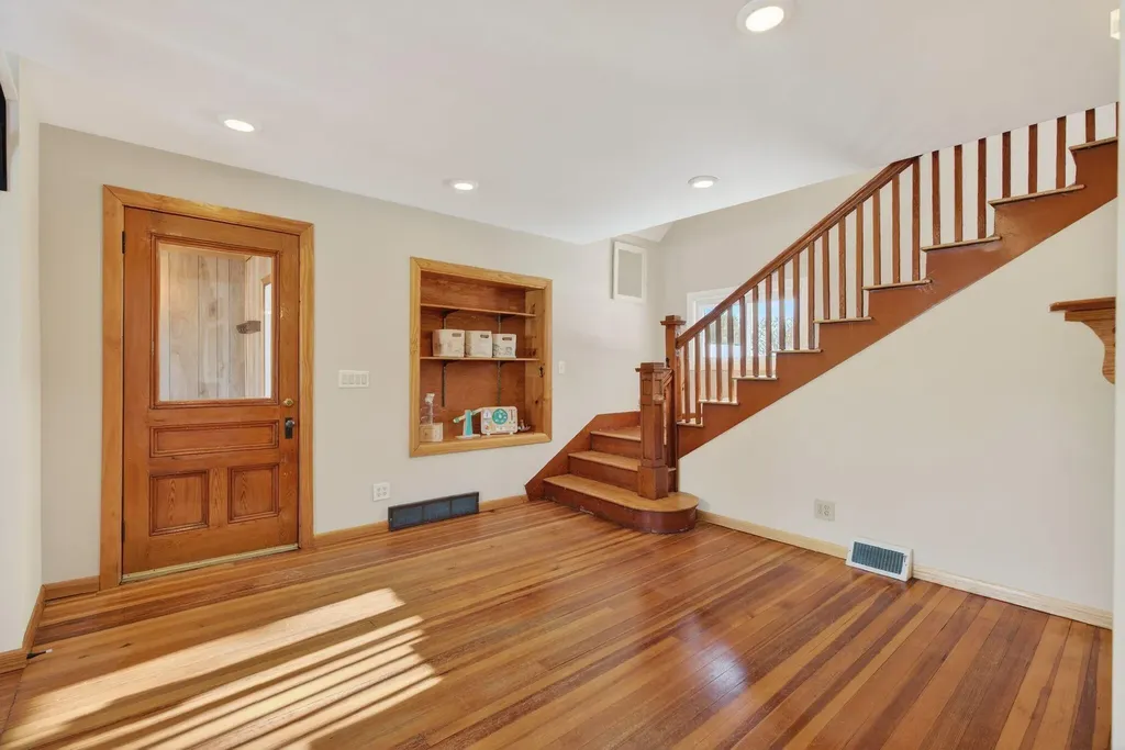 26 New York Avenue South Portland ME 04106