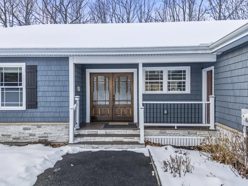 3 Nautical Way Gray ME 04039
