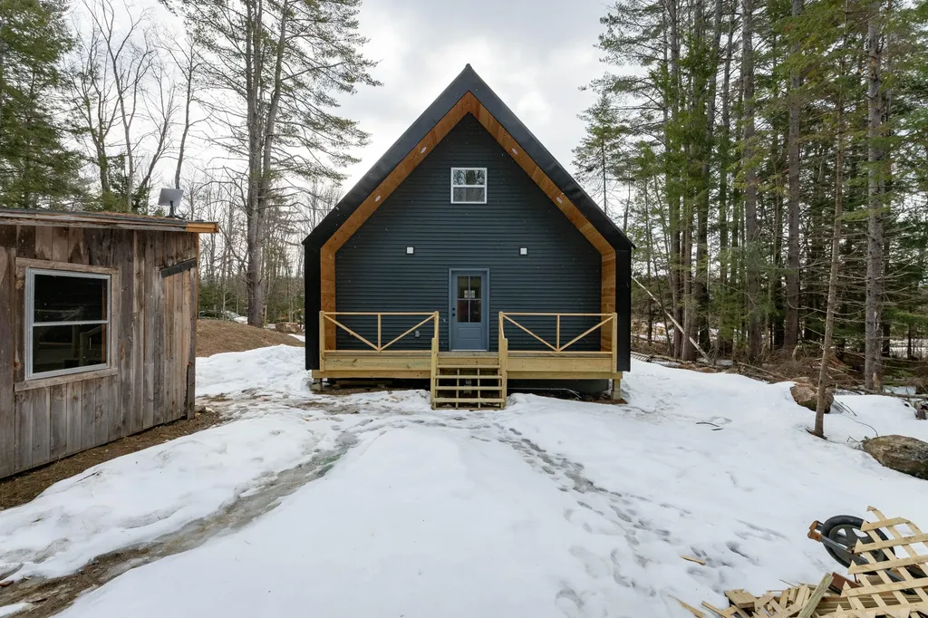 1451 Main Road Chatham NH 03813