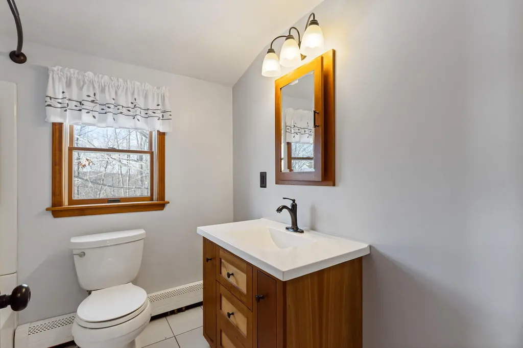 135 S Pond Road Winslow ME 04901